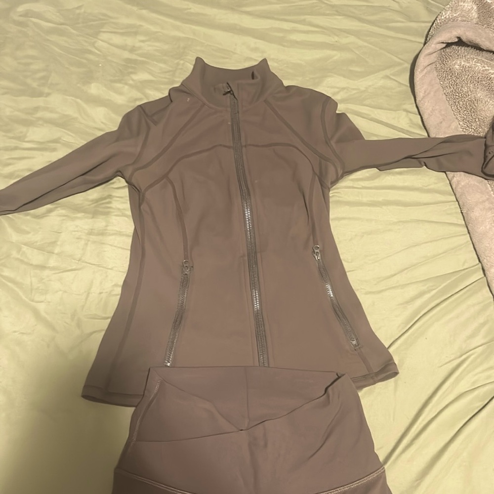 Glow Mode Sports Jacket and Leggings